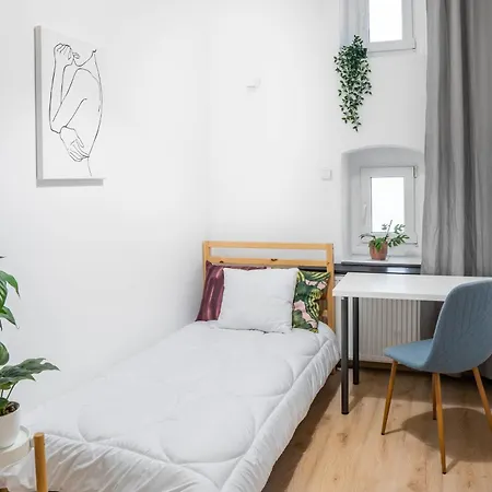 Power Nap By Harmonia 24H Self Check-In Hostel Poznan Exterior photo