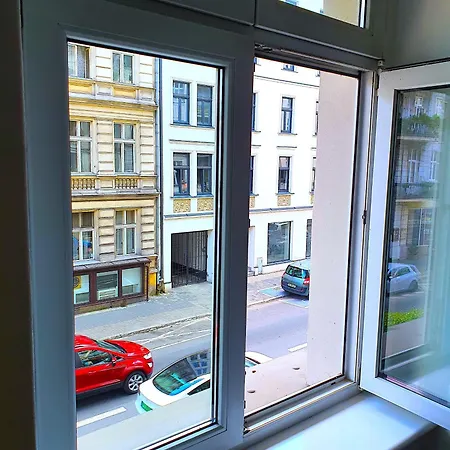 Power Nap By Harmonia 24H Self Check-In Hostel Poznan Exterior photo